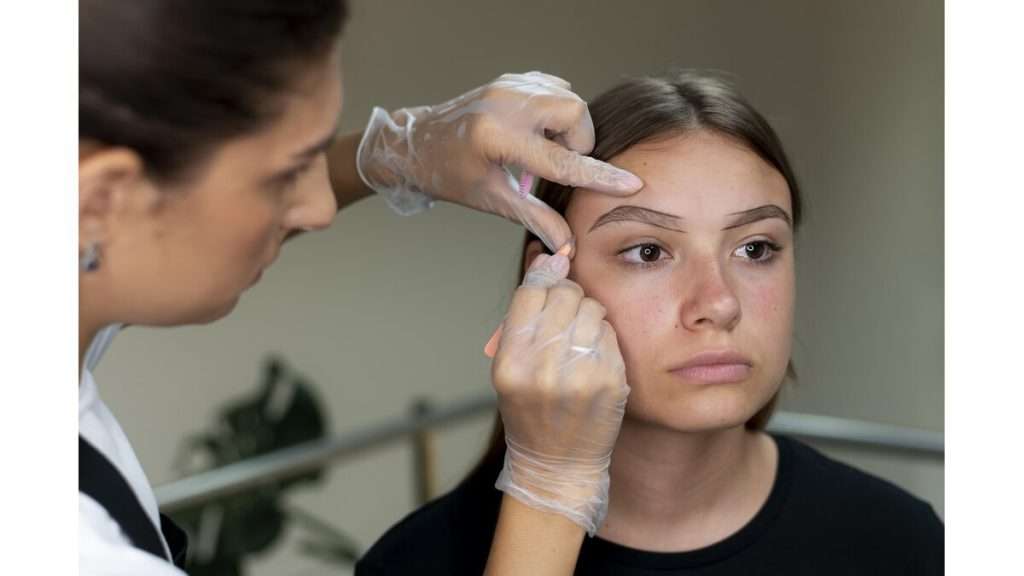 تجهیزات و مواد مخصوص نتایج لیفت با نخ