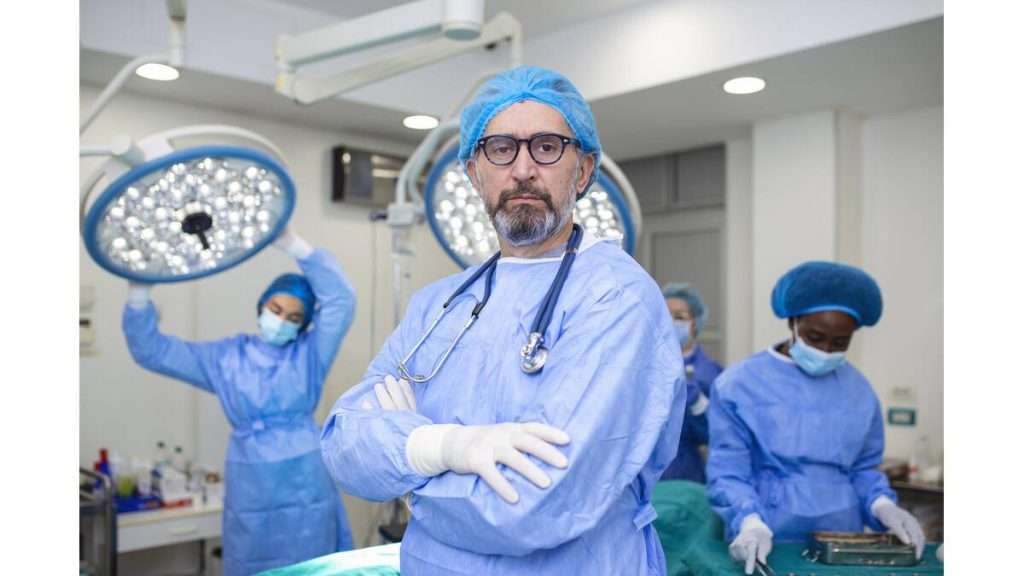 لیپوساکشن به کمک لیزر (لیپولیز) مزایای انجام لیپوساکشن